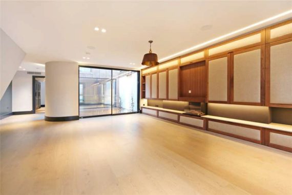 4 Bedroom Property